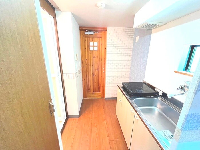 物件内観写真22　(玄関)