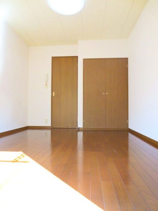 物件内観写真5　(居室)