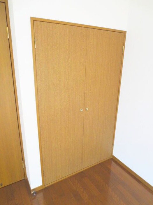 物件内観写真7　(収納)