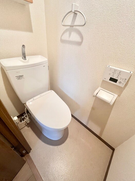 物件内観写真15　(トイレ)