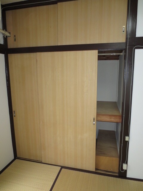 物件内観写真10　(収納)