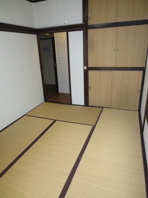 物件内観写真13　(居室)