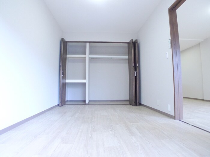 キャッスル奥戸の内観写真