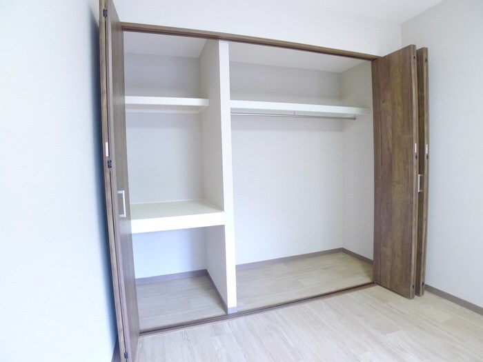 物件内観写真11　(収納)