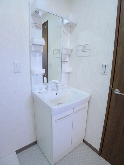 物件内観写真13　(洗面)