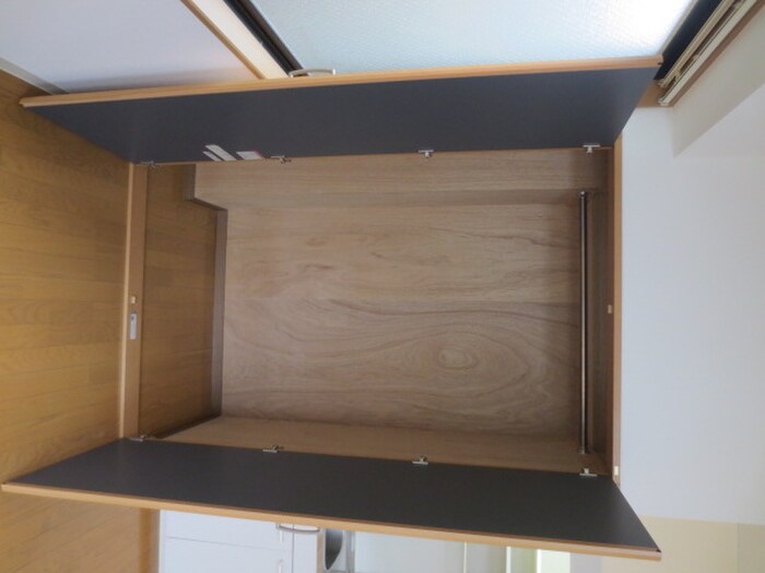 物件内観写真12　(収納)