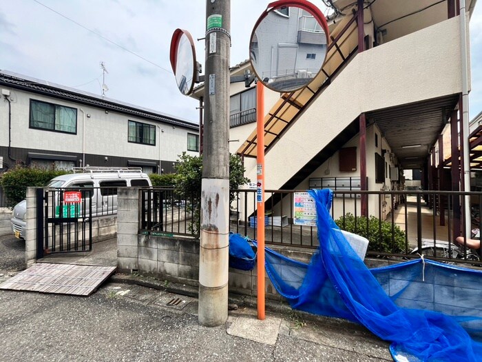 物件外観写真4　(エントランス部分)