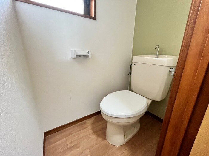 物件内観写真14　(トイレ)