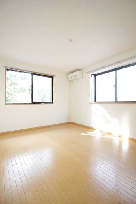 物件内観写真3　(居室)