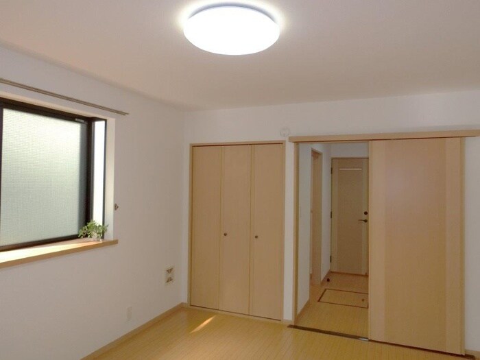 物件内観写真6　(居室)