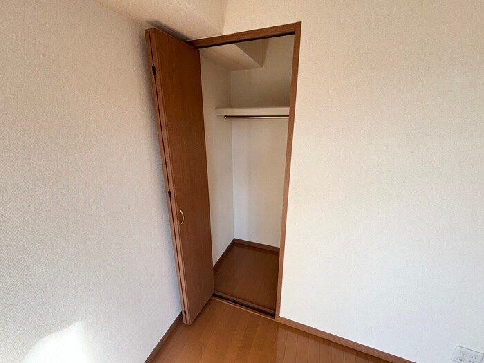 物件内観写真12　(収納)