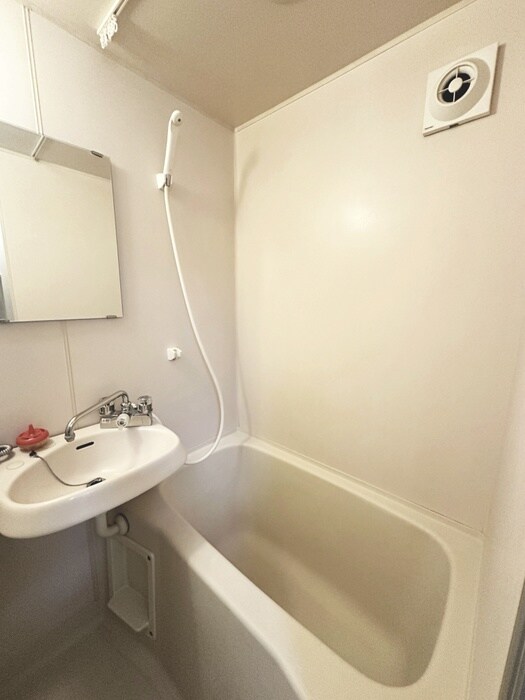 物件内観写真12　(バス／シャワールーム等)