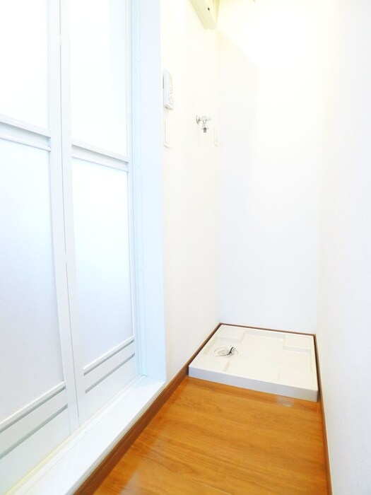 物件内観写真19　(洗濯機置場)