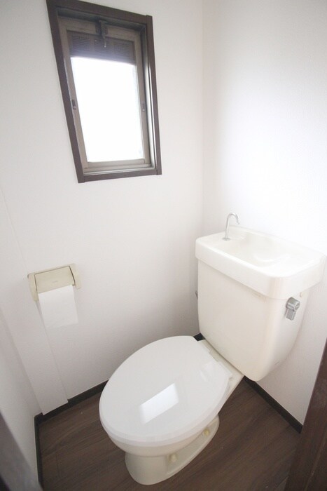 物件内観写真17　(トイレ)