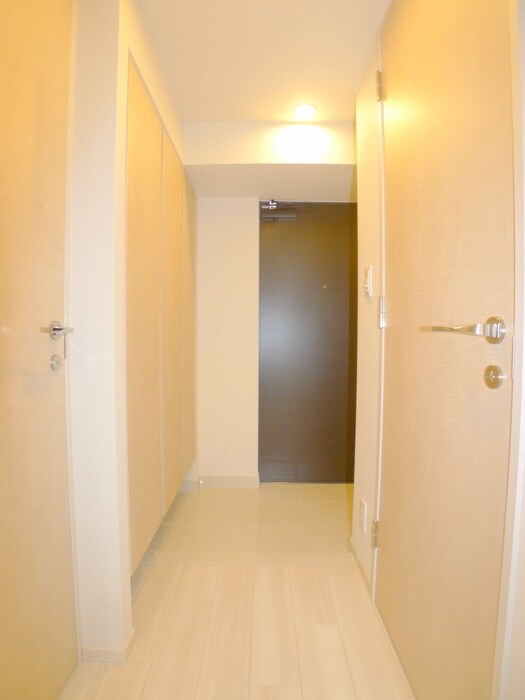 物件内観写真18　(廊下)