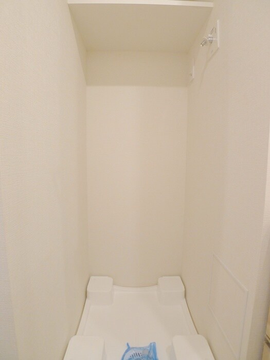 物件内観写真20　(洗濯機置場)