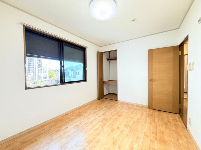 物件内観写真9　(居室)