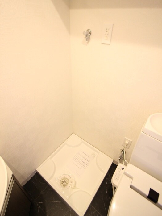 物件内観写真19　(洗濯機置場)