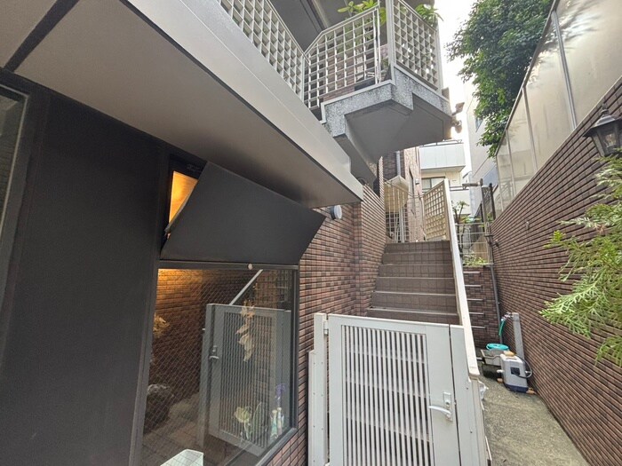 物件外観写真6　(建物設備)