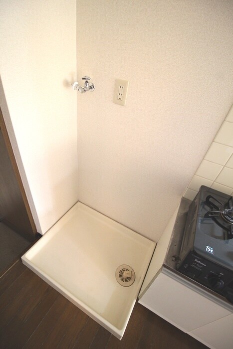 物件内観写真17　(洗濯機置場)