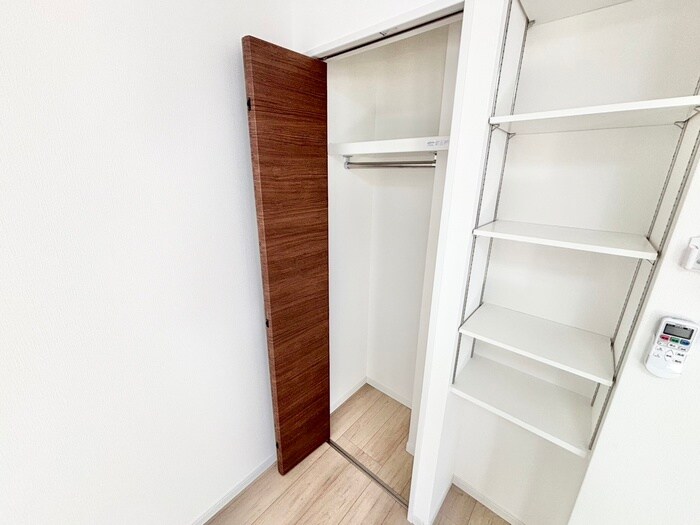 物件内観写真13　(収納)