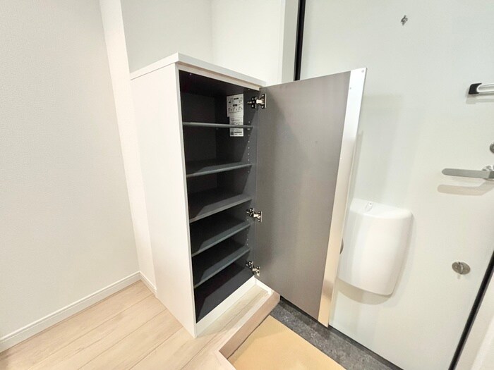 物件内観写真16　(靴箱)