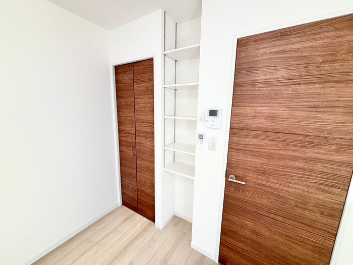 物件内観写真18　(収納)