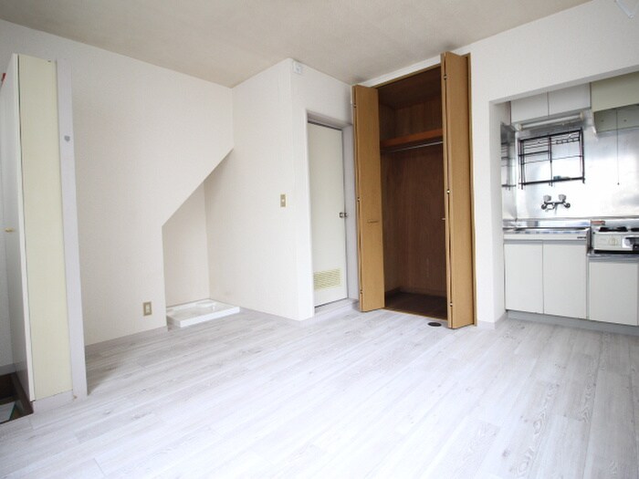 物件内観写真9　(居室)