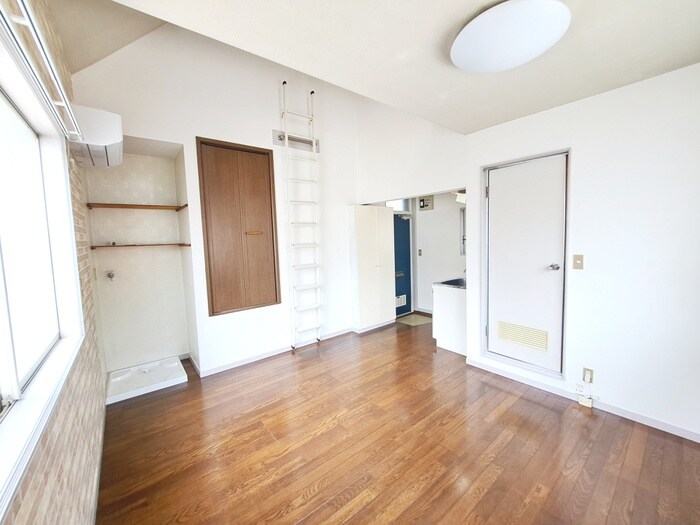 物件内観写真15　(居室)