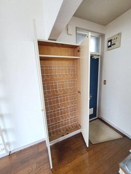 物件内観写真18　(靴箱)