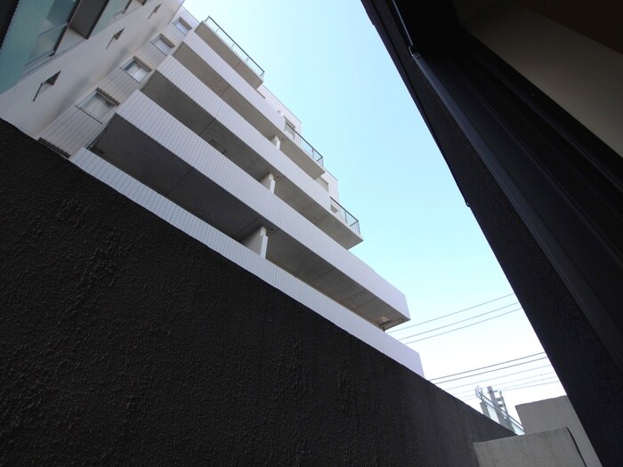 物件内観写真20　(室内からの展望)