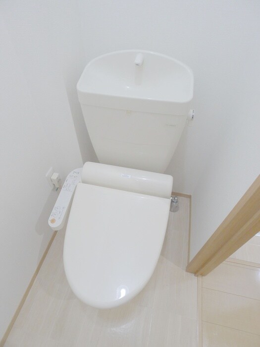 物件内観写真12　(トイレ)