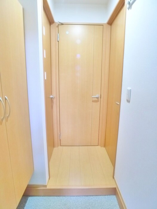 物件内観写真17　(廊下)