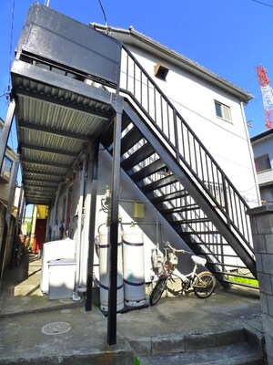 静和ハイム外観写真