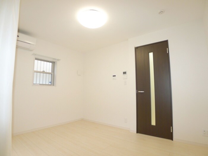 物件内観写真11　(内観写真)