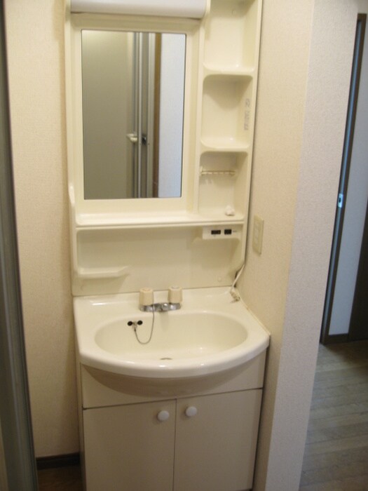 物件内観写真10　(洗面)
