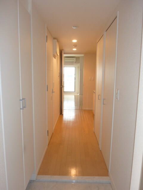 物件内観写真7　(廊下)