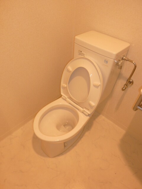 物件内観写真15　(トイレ)