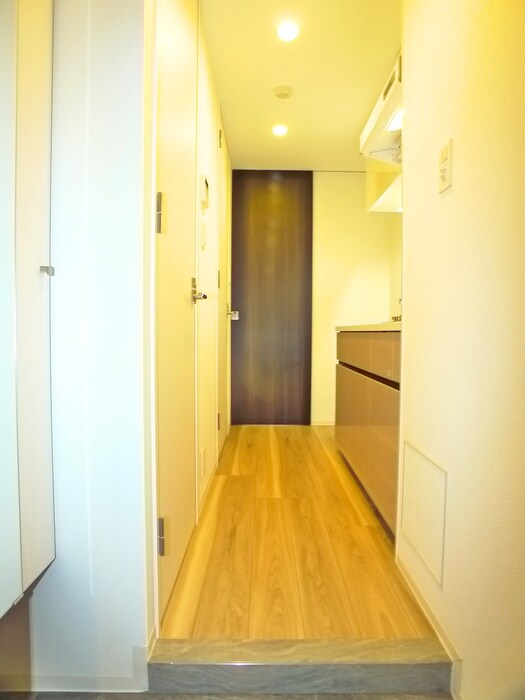 物件内観写真7　(玄関)