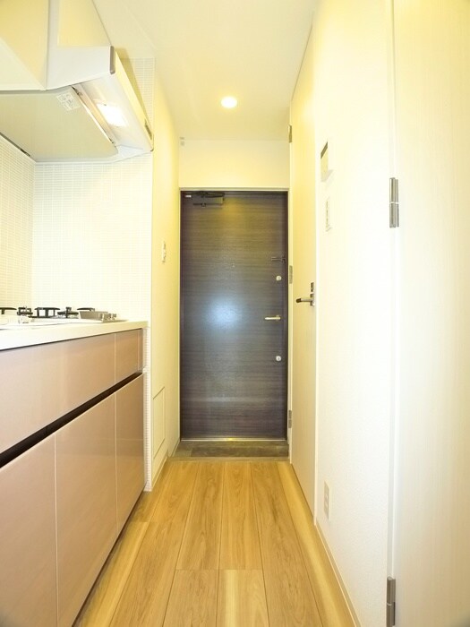 物件内観写真8　(廊下)