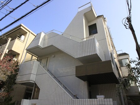 ｓｔｙｌｅ　ｙａｒｄ　目白台外観写真