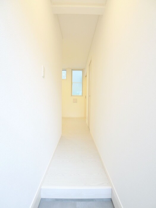 物件内観写真12　(廊下)