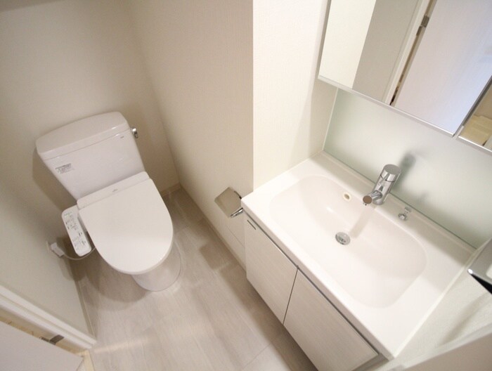 物件内観写真15　(トイレ)