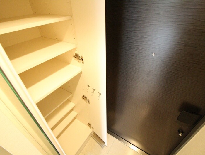 物件内観写真17　(靴箱)