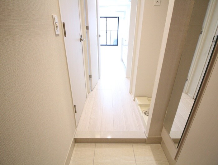 物件内観写真18　(廊下)