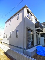 建築中