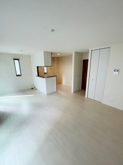 物件内観写真6　(居室)