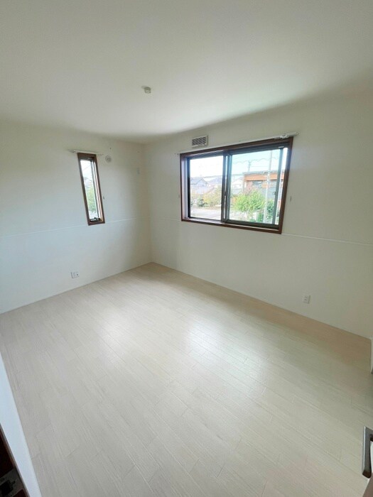 物件内観写真12　(内観写真)