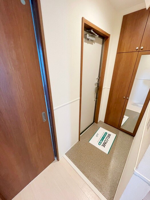 物件内観写真20　(玄関)