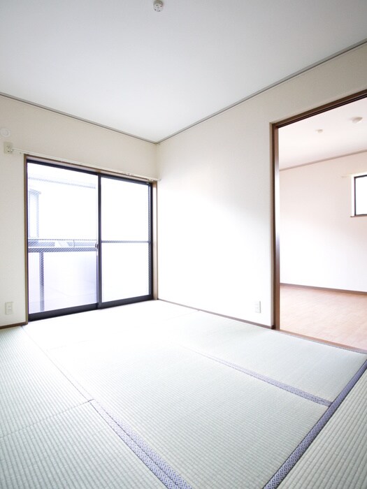 物件内観写真11　(居室)